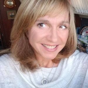 Meet your Posher, Tania